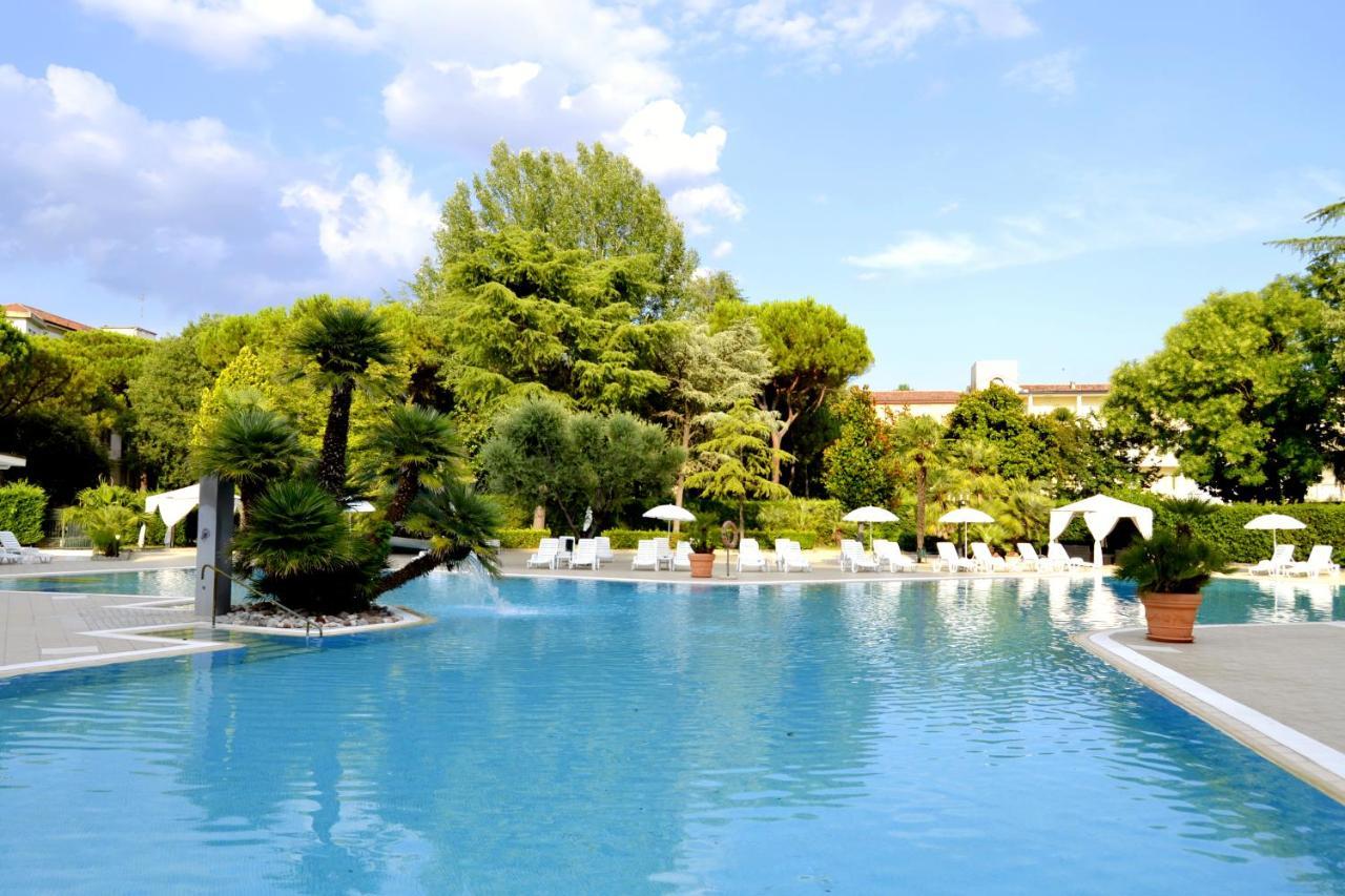 Hotel Internazionale Terme Абано Терме Екстериор снимка