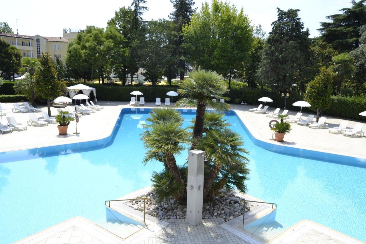 Hotel Internazionale Terme Абано Терме Екстериор снимка