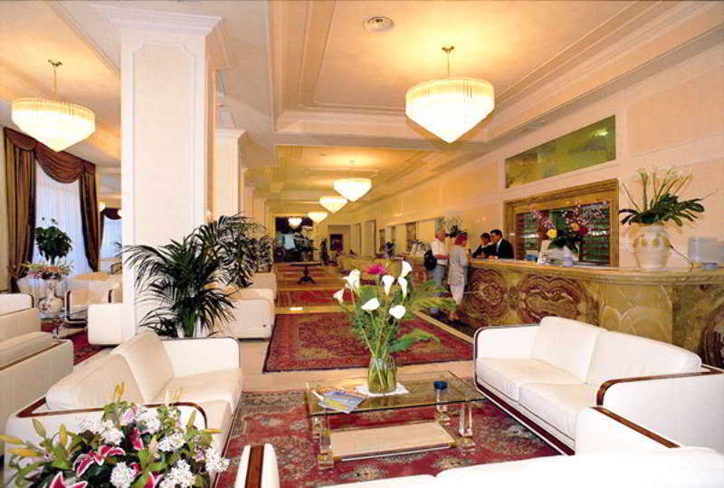 Hotel Internazionale Terme Абано Терме Екстериор снимка