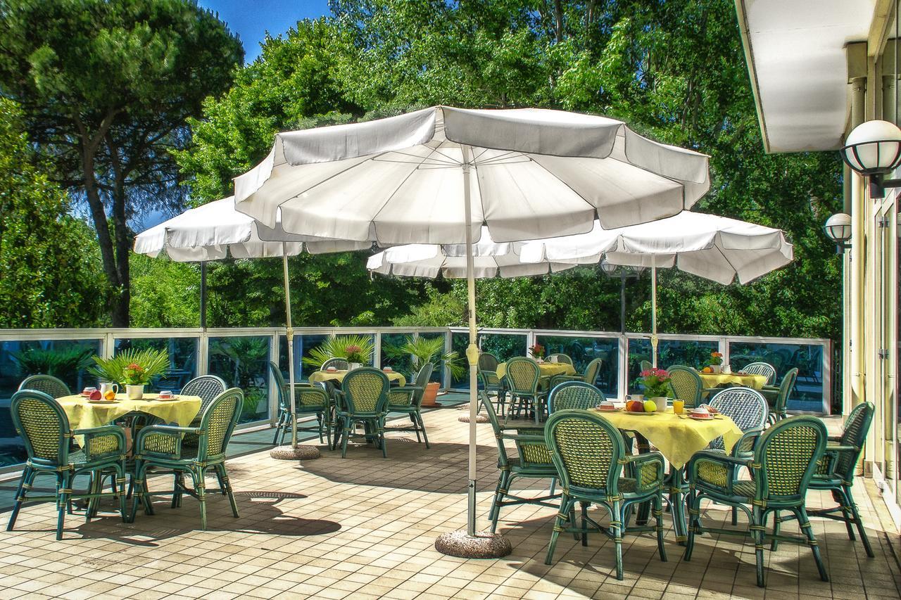 Hotel Internazionale Terme Абано Терме Екстериор снимка